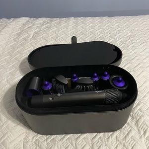 Dyson Airwrap Complete